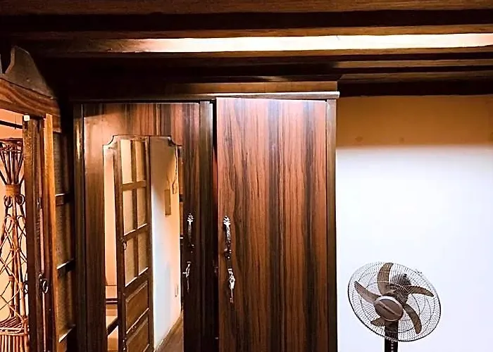 Hotel Traditional 1 Bhk Apt1, Humble Home, Patan