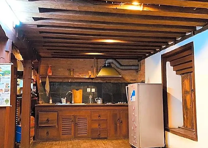 Traditional 1 Bhk Apt1, Humble Home, Patan Hotel 5*