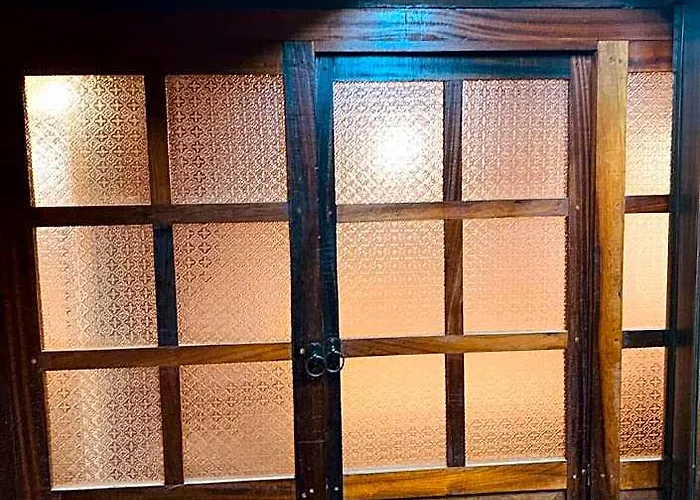Hotel Traditional 1 Bhk Apt1, Humble Home, Patan